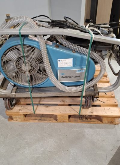 کمپرسور شارژ دستگاه تنفسی Bauer Mariner 250-B کمپرسور شارژ دستگاه تنفسی Bauer Mariner 250-B